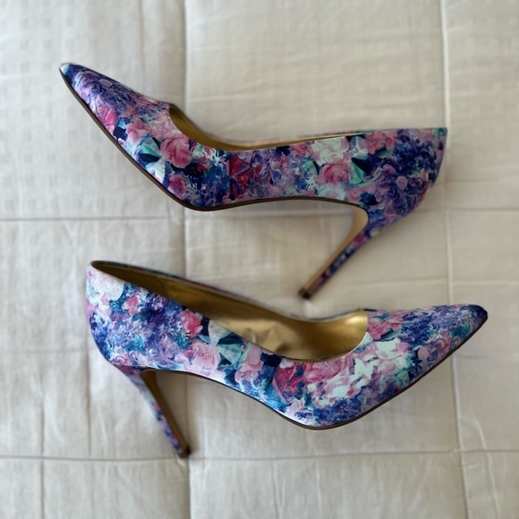 Sears Abstract Floral Print Point Tie Stiletto Angie Heels Size 7.5 - Picture 11 of 16